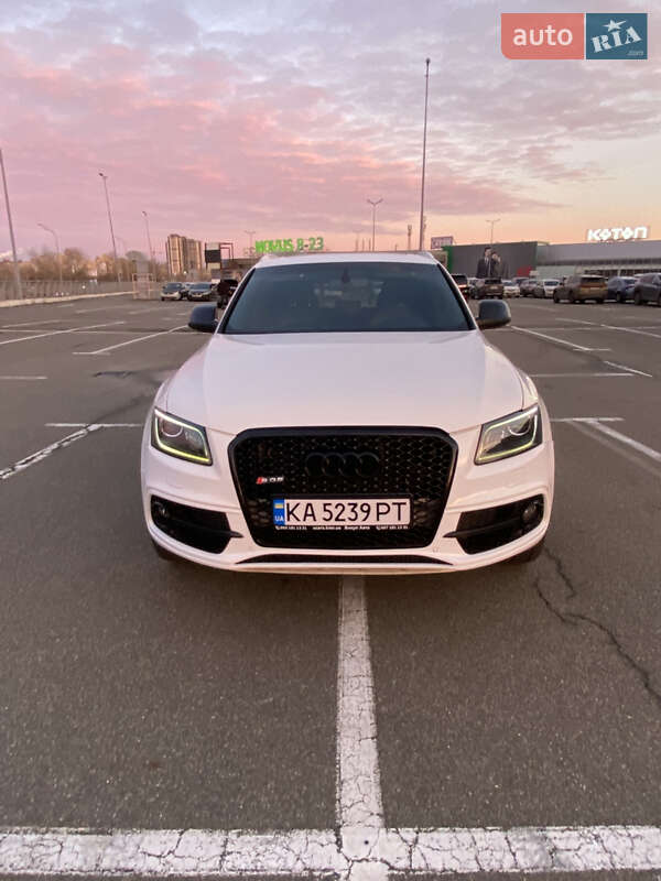 Внедорожник / Кроссовер Audi SQ5 2013 в Киеве