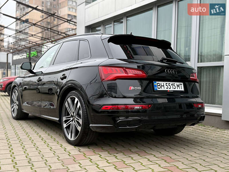 Внедорожник / Кроссовер Audi SQ5 2017 в Измаиле