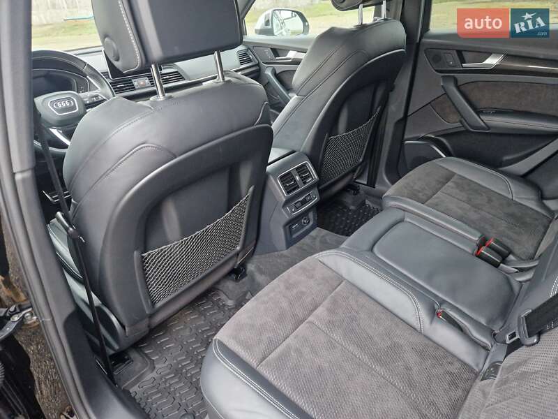 Внедорожник / Кроссовер Audi SQ5 2018 в Полтаве