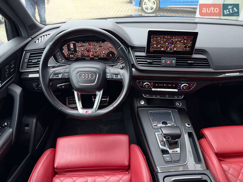 Внедорожник / Кроссовер Audi SQ5 2017 в Измаиле