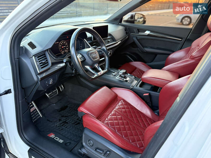 Позашляховик / Кросовер Audi SQ5 2018 в Мукачевому