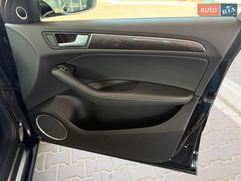 Внедорожник / Кроссовер Audi SQ5 2015 в Киеве фото 25 Внедорожник / Кроссовер Audi SQ5 2015 в Киеве