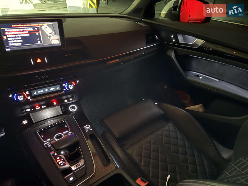 Позашляховик / Кросовер Audi SQ5 2017 в Києві фото 32 Позашляховик / Кросовер Audi SQ5 2017 в Києві