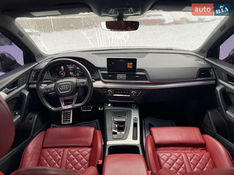Внедорожник / Кроссовер Audi SQ5 2018 в Луцке