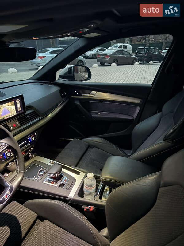 Внедорожник / Кроссовер Audi SQ5 2018 в Одессе