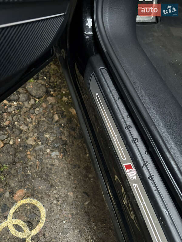 Внедорожник / Кроссовер Audi SQ5 2018 в Одессе