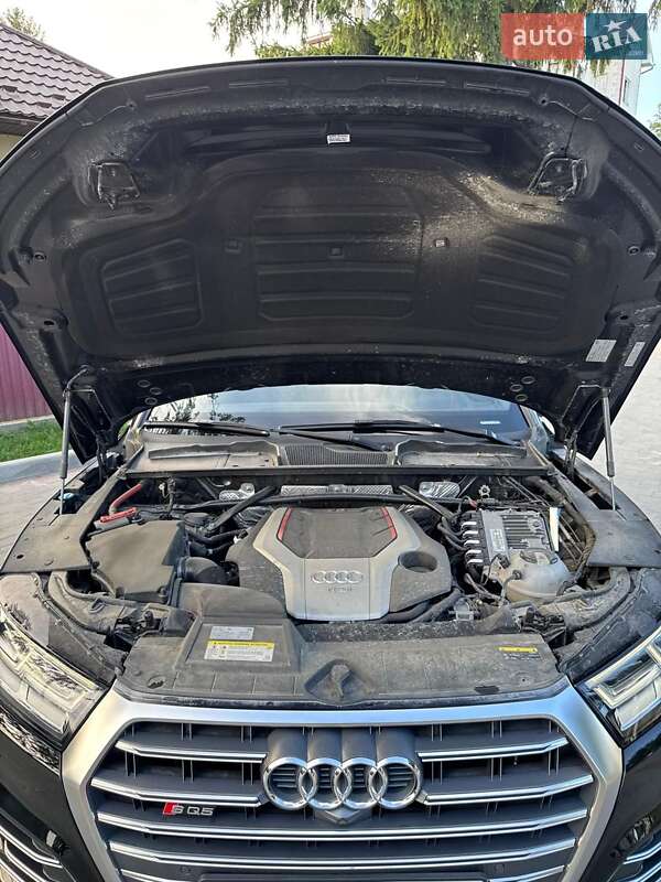 Внедорожник / Кроссовер Audi SQ5 2018 в Городенке