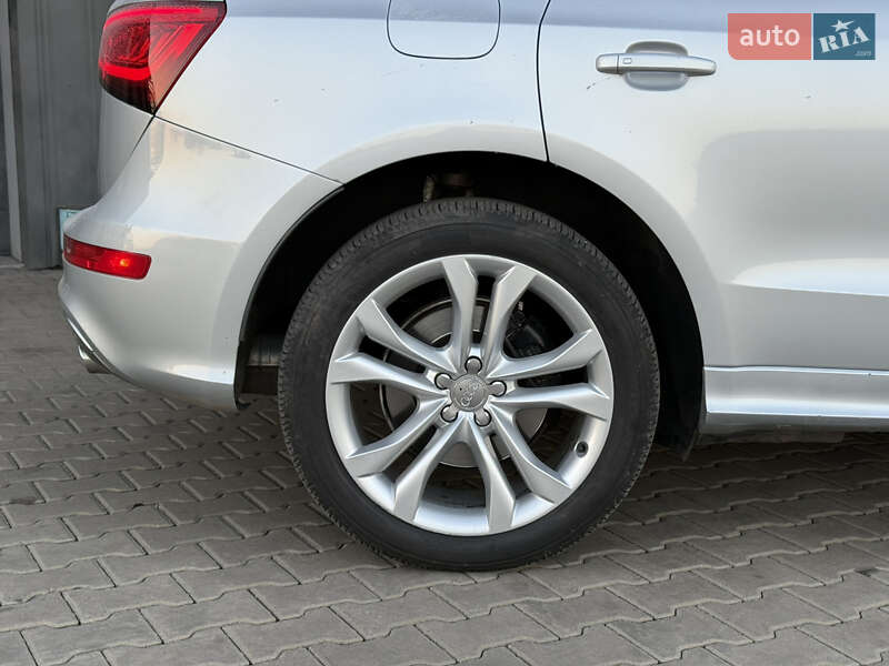 Внедорожник / Кроссовер Audi SQ5 2014 в Ковеле