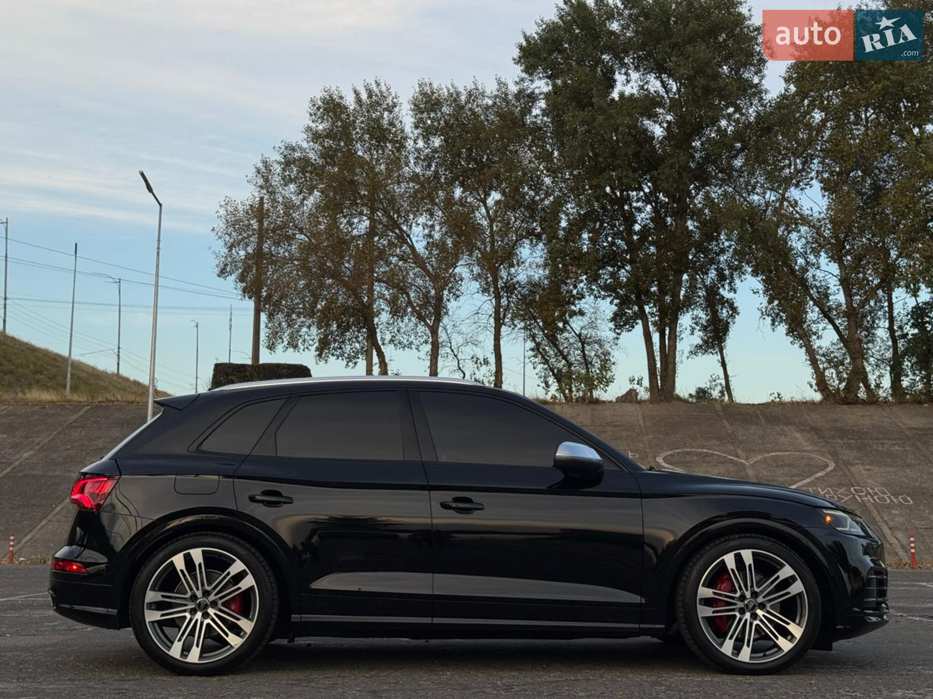 2017 Audi SQ5 - мініатюра 18