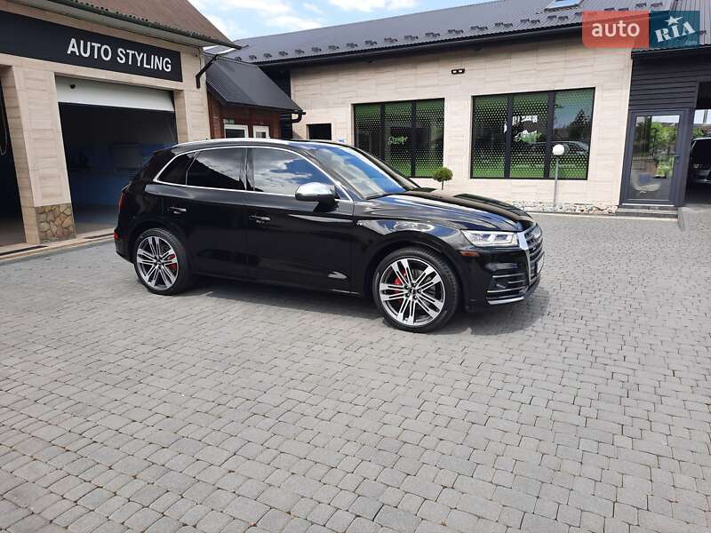 Внедорожник / Кроссовер Audi SQ5 2018 в Городенке