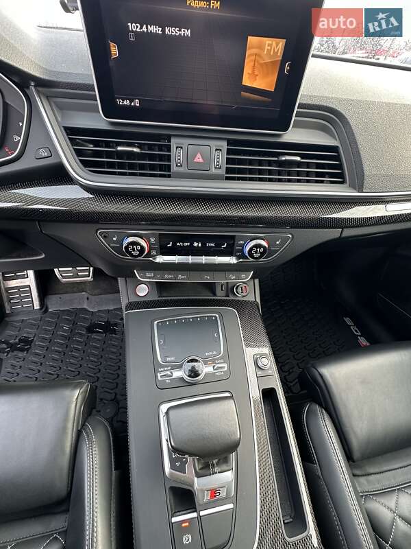 Внедорожник / Кроссовер Audi SQ5 2018 в Киеве