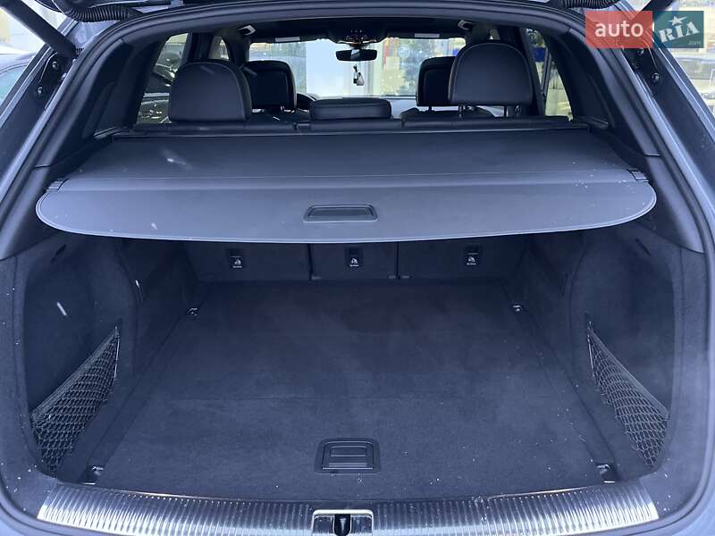 Внедорожник / Кроссовер Audi SQ5 2018 в Житомире