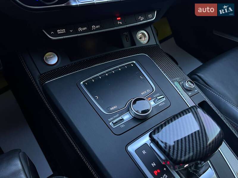 Позашляховик / Кросовер Audi SQ5 2018 в Івано-Франківську