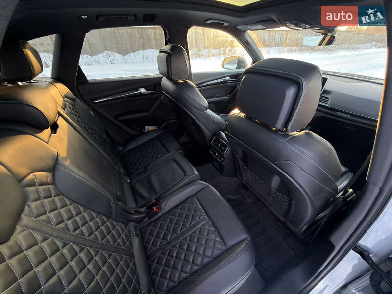 Внедорожник / Кроссовер Audi SQ5 2018 в Долине