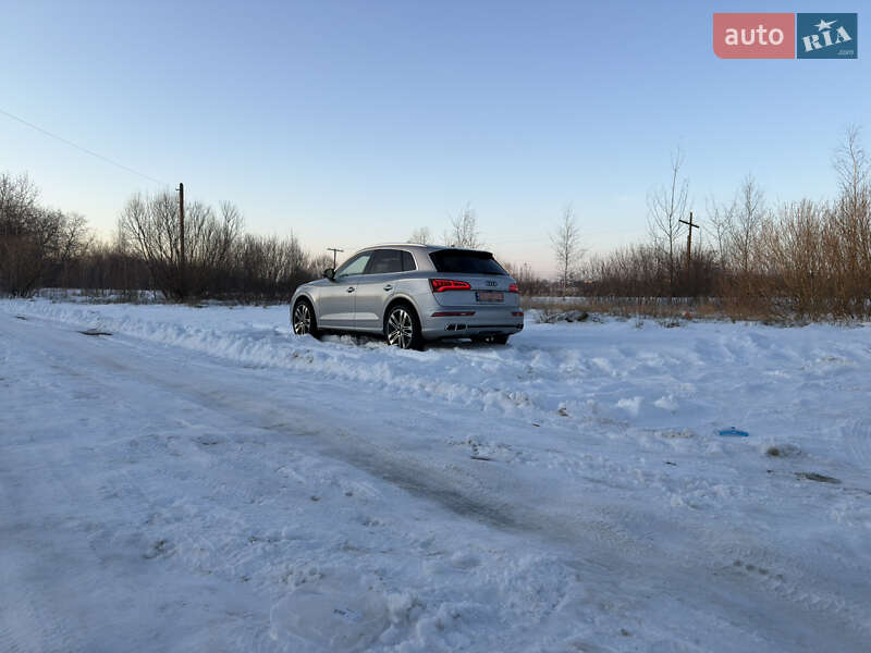 Внедорожник / Кроссовер Audi SQ5 2018 в Долине