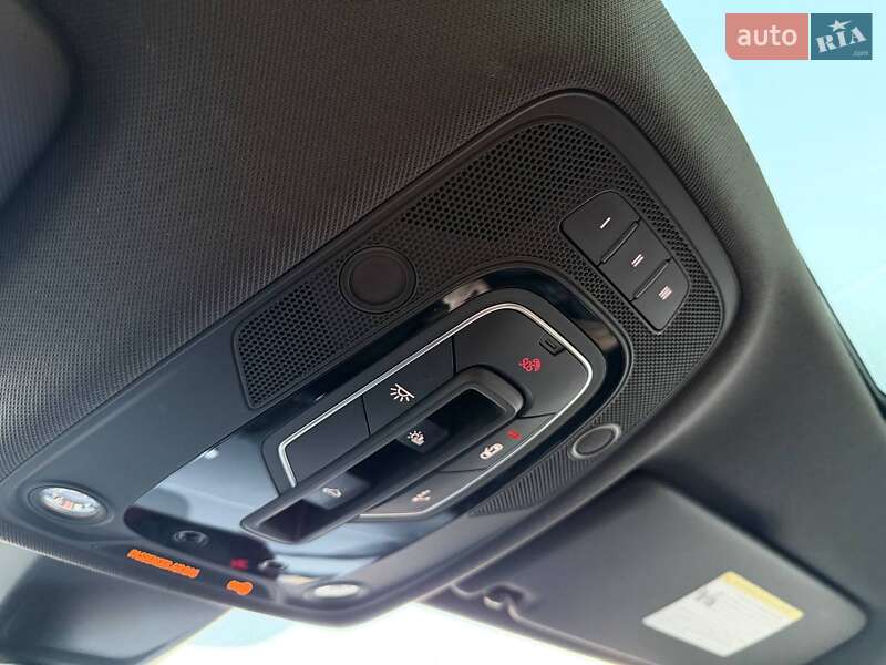 Внедорожник / Кроссовер Audi SQ5 2018 в Кривом Роге