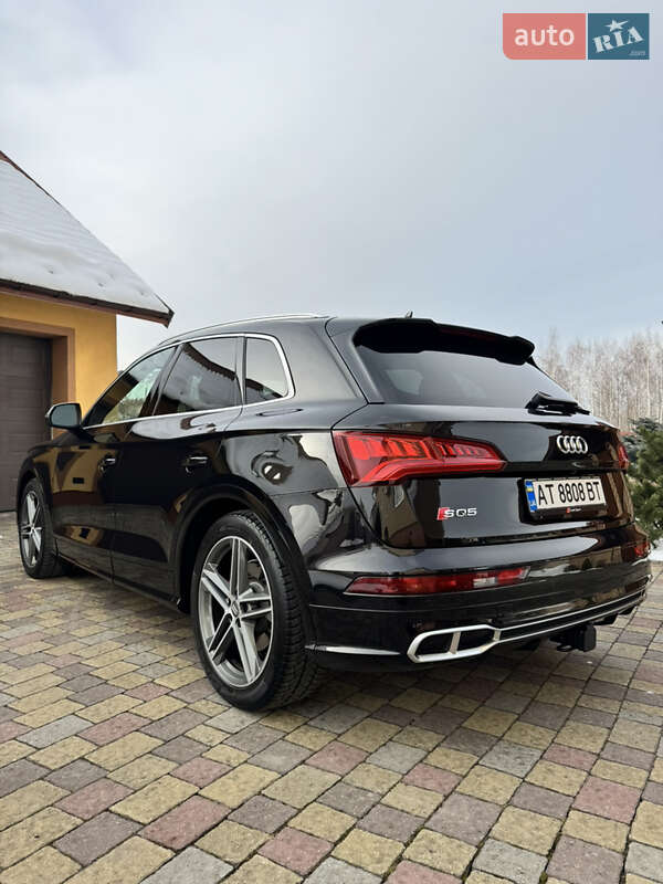 Внедорожник / Кроссовер Audi SQ5 2017 в Долине