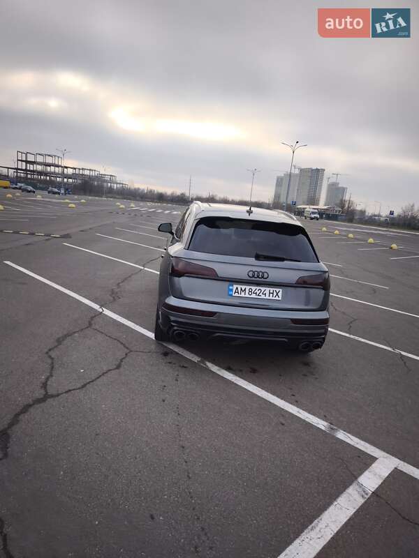 Внедорожник / Кроссовер Audi SQ5 2018 в Киеве
