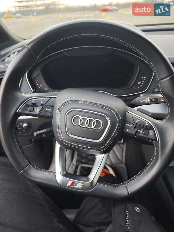 Внедорожник / Кроссовер Audi SQ5 2018 в Киеве