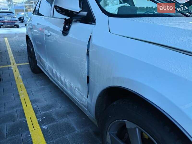 Позашляховик / Кросовер Audi SQ5 2014 в Бродах