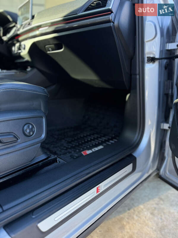 Позашляховик / Кросовер Audi SQ5 2018 в Львові