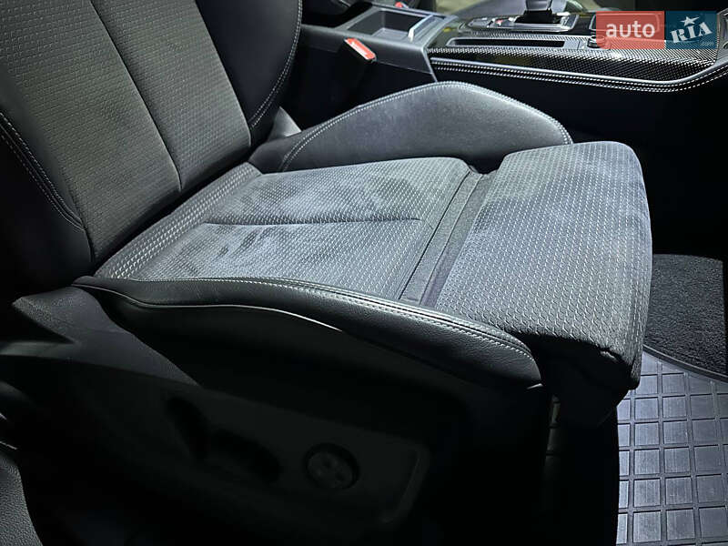 Позашляховик / Кросовер Audi SQ5 2022 в Дніпрі