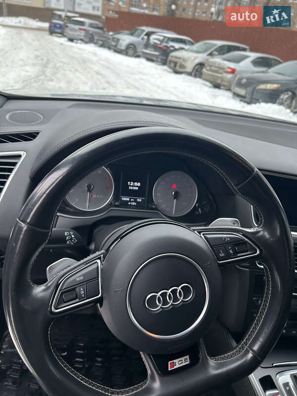 Позашляховик / Кросовер Audi SQ5 2016 в Києві