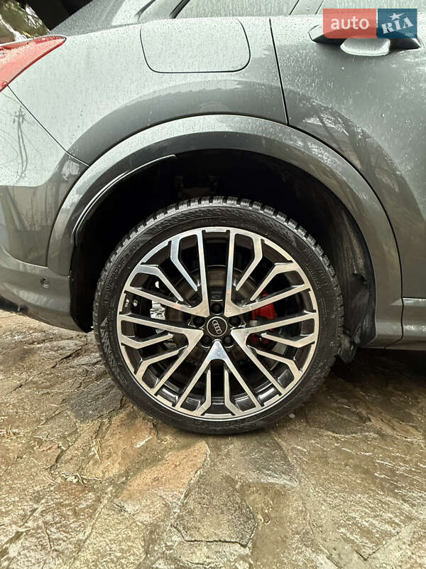 Позашляховик / Кросовер Audi SQ5 2025 в Ужгороді