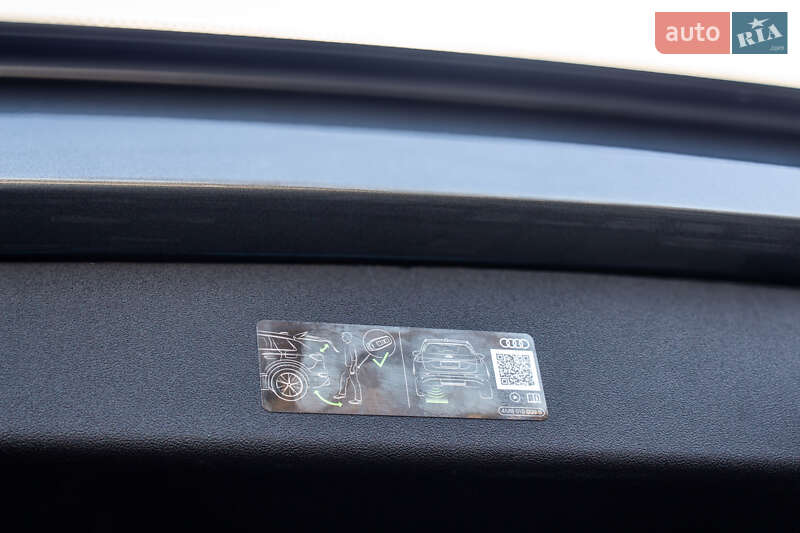 Внедорожник / Кроссовер Audi SQ5 2025 в Львове