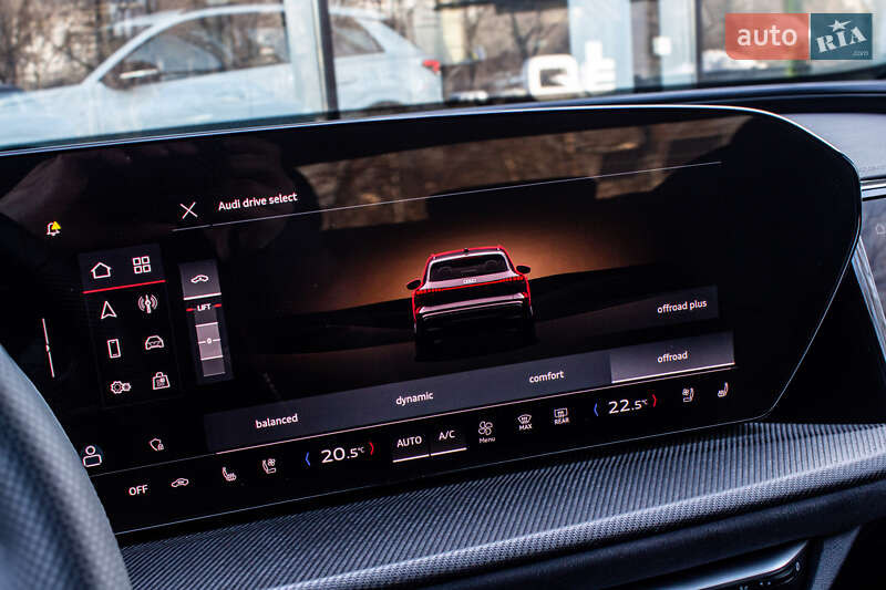 Внедорожник / Кроссовер Audi SQ5 2025 в Львове