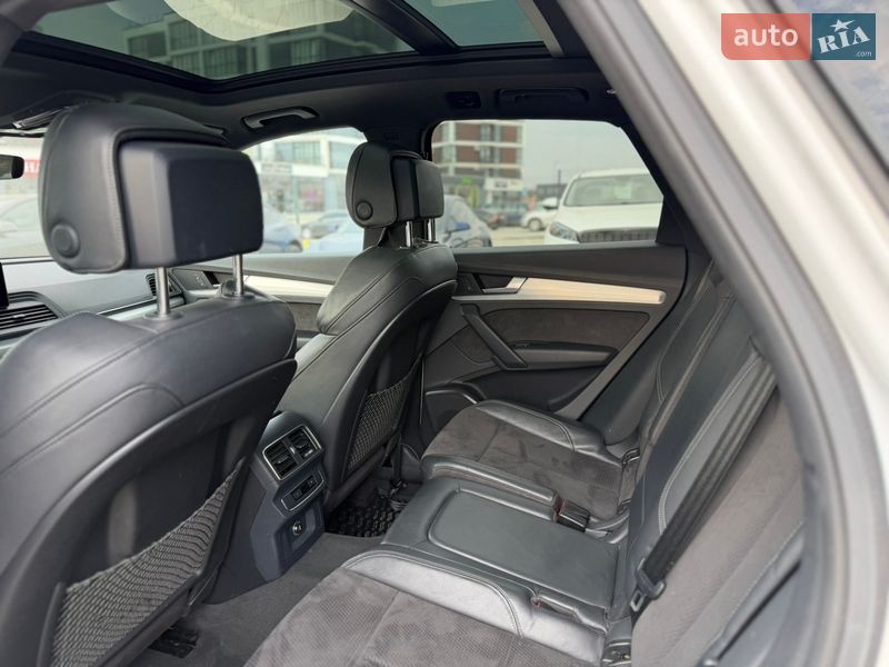 Внедорожник / Кроссовер Audi SQ5 2019 в Львове