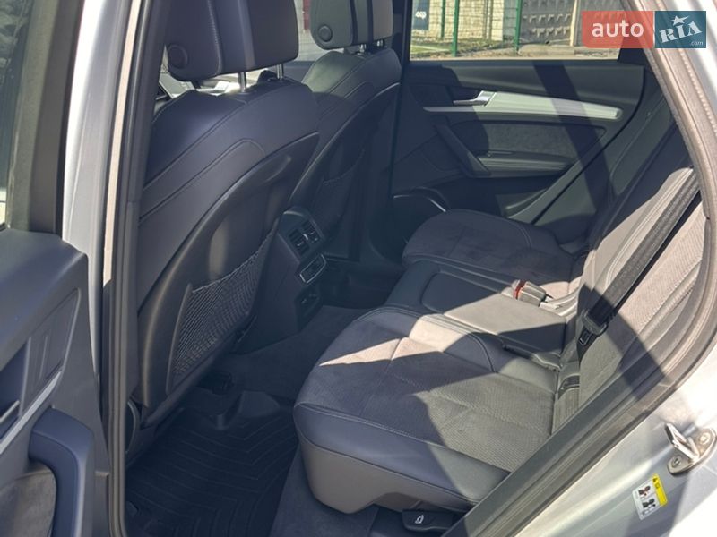 Внедорожник / Кроссовер Audi SQ5 2021 в Киеве