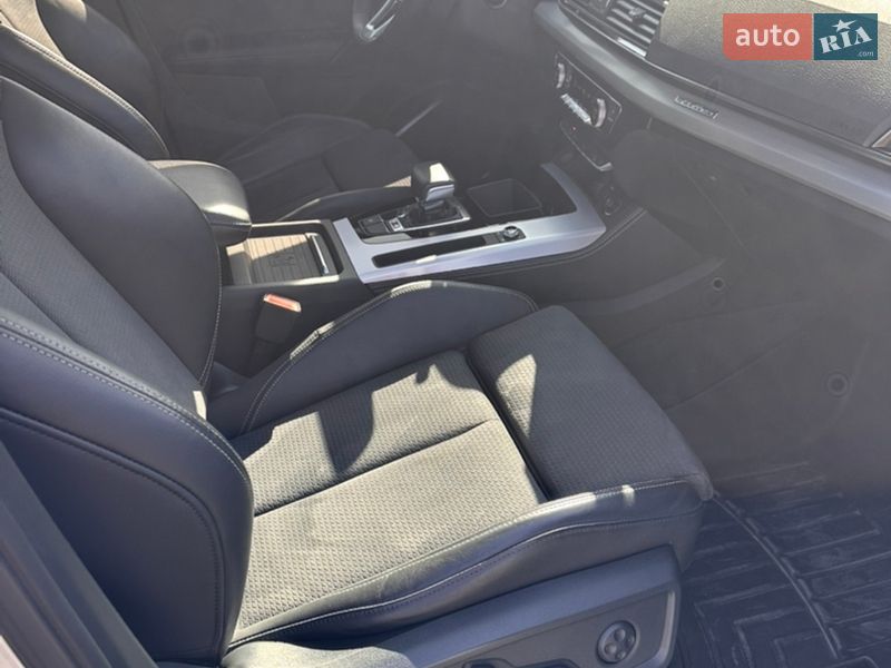 Внедорожник / Кроссовер Audi SQ5 2021 в Киеве