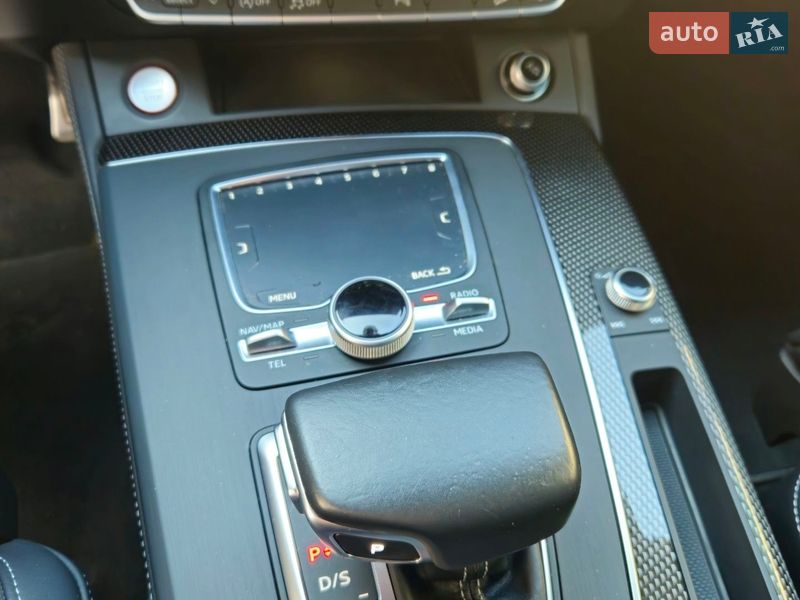 Внедорожник / Кроссовер Audi SQ5 2018 в Сумах