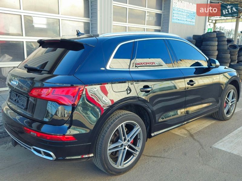 Внедорожник / Кроссовер Audi SQ5 2018 в Сумах