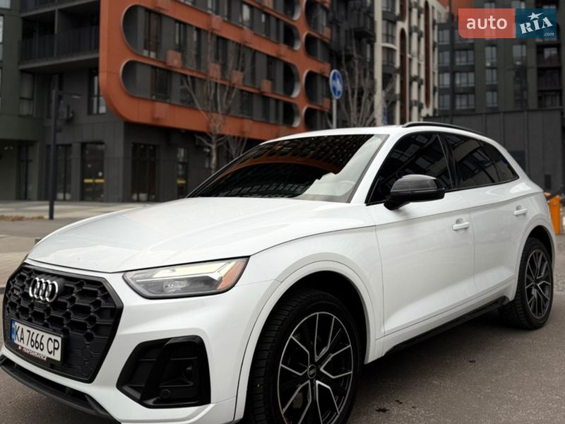 Позашляховик / Кросовер Audi SQ5 2020 в Києві