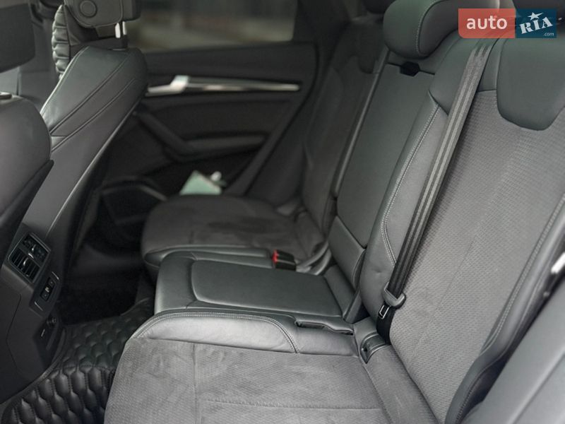 Позашляховик / Кросовер Audi SQ5 2020 в Києві