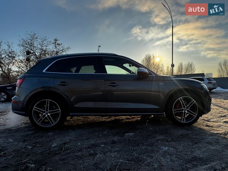 Внедорожник / Кроссовер Audi SQ5 2017 в Киеве