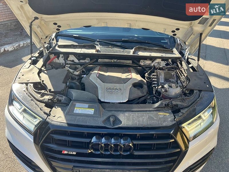 Внедорожник / Кроссовер Audi SQ5 2019 в Киеве
