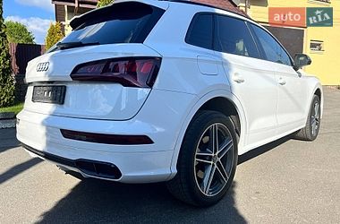 Внедорожник / Кроссовер Audi SQ5 2019 в Киеве