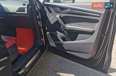 Внедорожник / Кроссовер Audi SQ5 2019 в Киеве