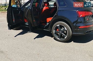 Внедорожник / Кроссовер Audi SQ5 2019 в Киеве