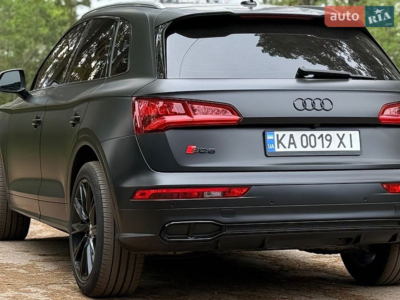 Внедорожник / Кроссовер Audi SQ5 2017 в Киеве