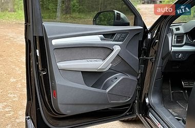 Внедорожник / Кроссовер Audi SQ5 2017 в Киеве