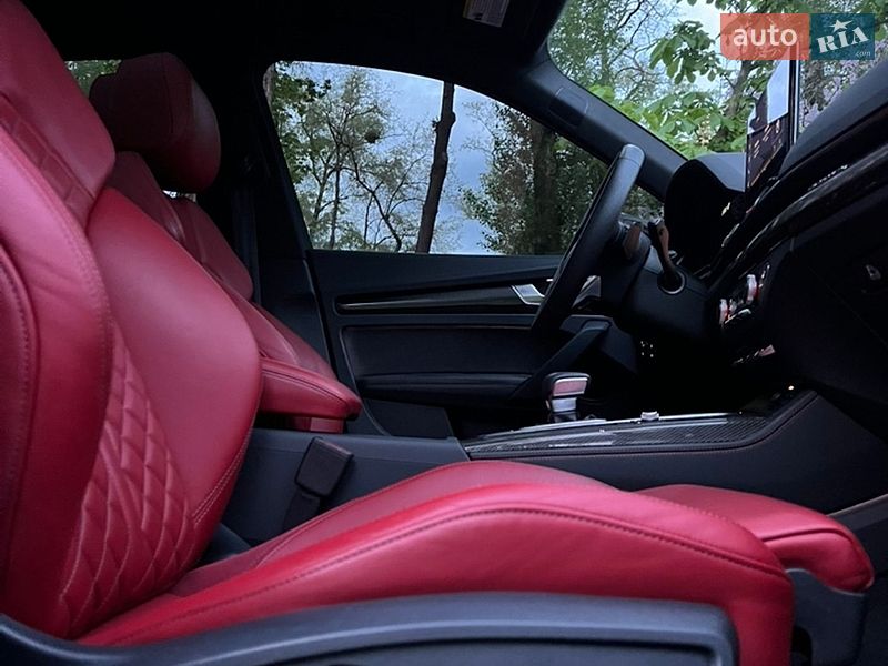 Позашляховик / Кросовер Audi SQ5 2020 в Києві