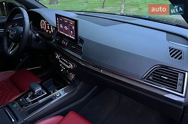 Позашляховик / Кросовер Audi SQ5 2020 в Києві