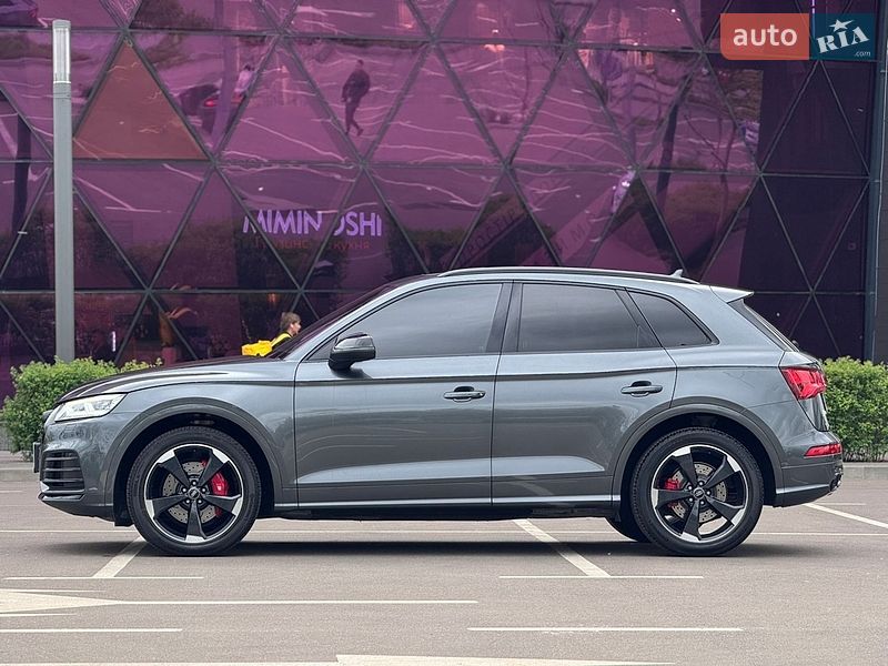 Внедорожник / Кроссовер Audi SQ5 2019 в Киеве