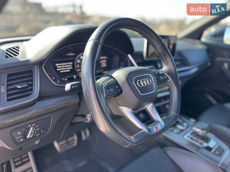 Внедорожник / Кроссовер Audi SQ5 2019 в Ровно