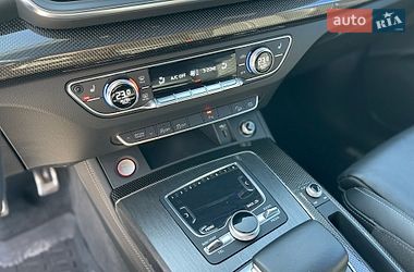 Внедорожник / Кроссовер Audi SQ5 2019 в Ровно