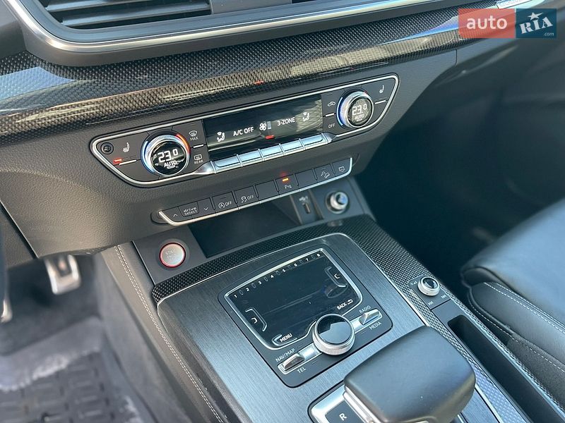 Внедорожник / Кроссовер Audi SQ5 2019 в Ровно